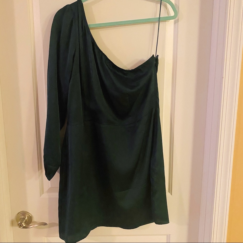 Abercrombie & Fitch One Shoulder Dress
